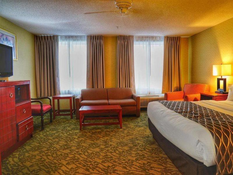 Spark By Hilton Walker Grand Rapids North Екстериор снимка