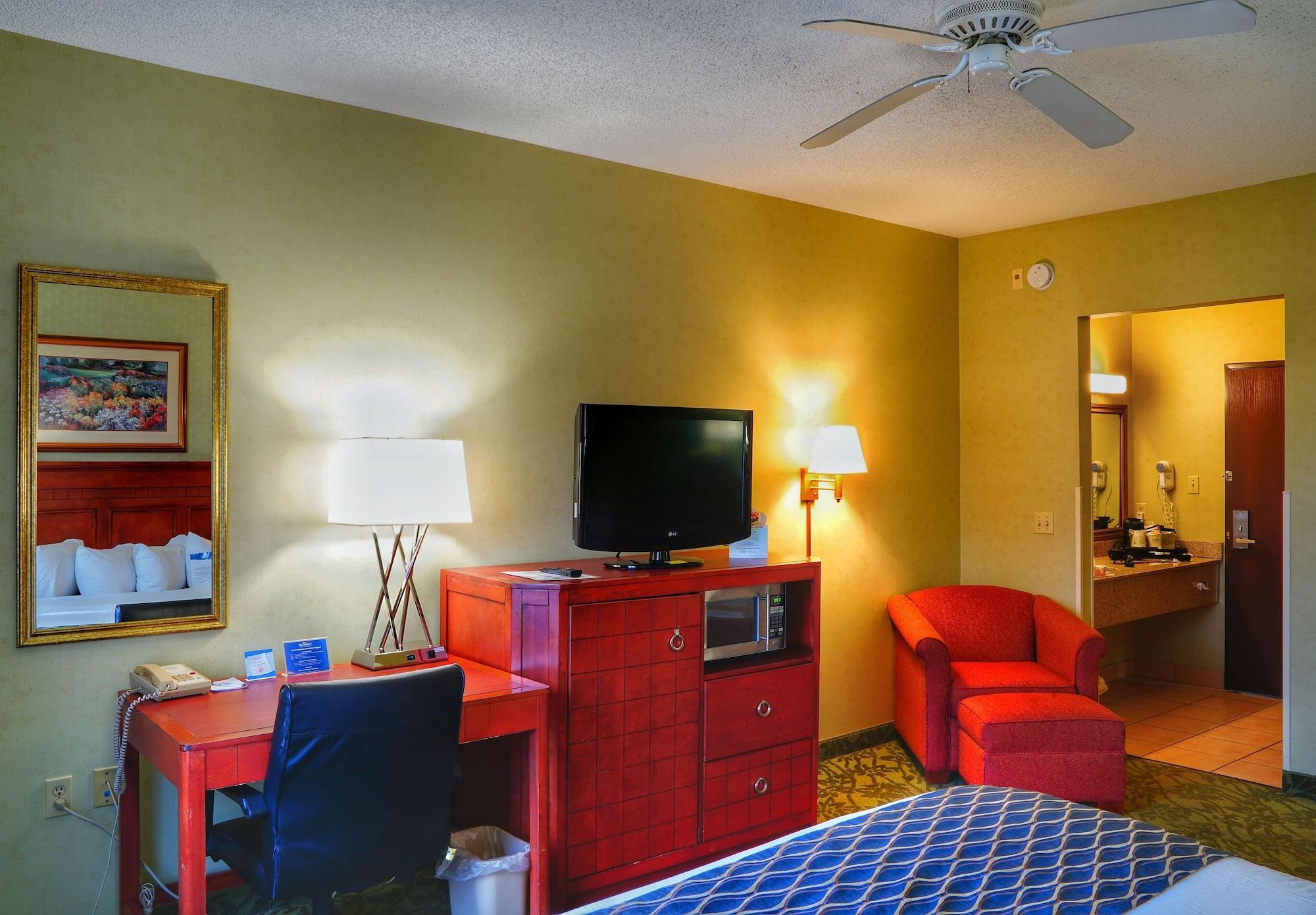 Spark By Hilton Walker Grand Rapids North Екстериор снимка