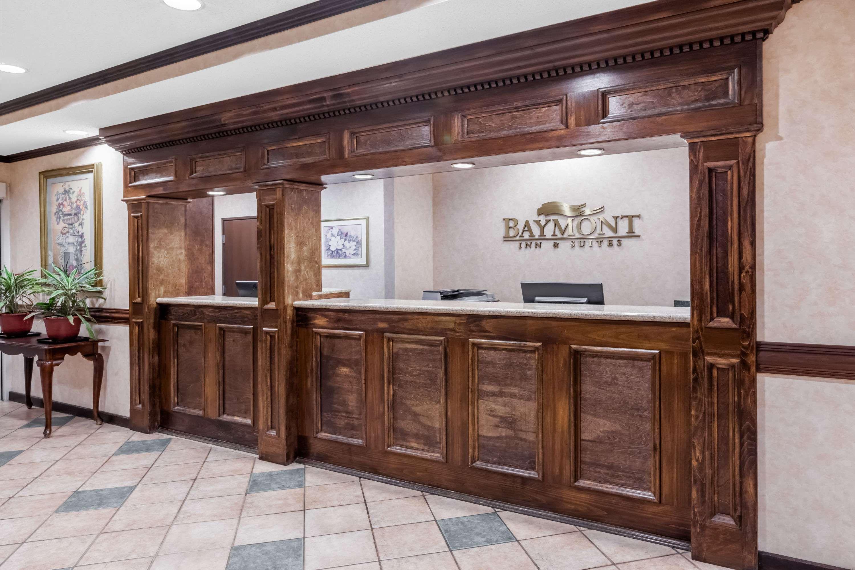 Spark By Hilton Walker Grand Rapids North Екстериор снимка