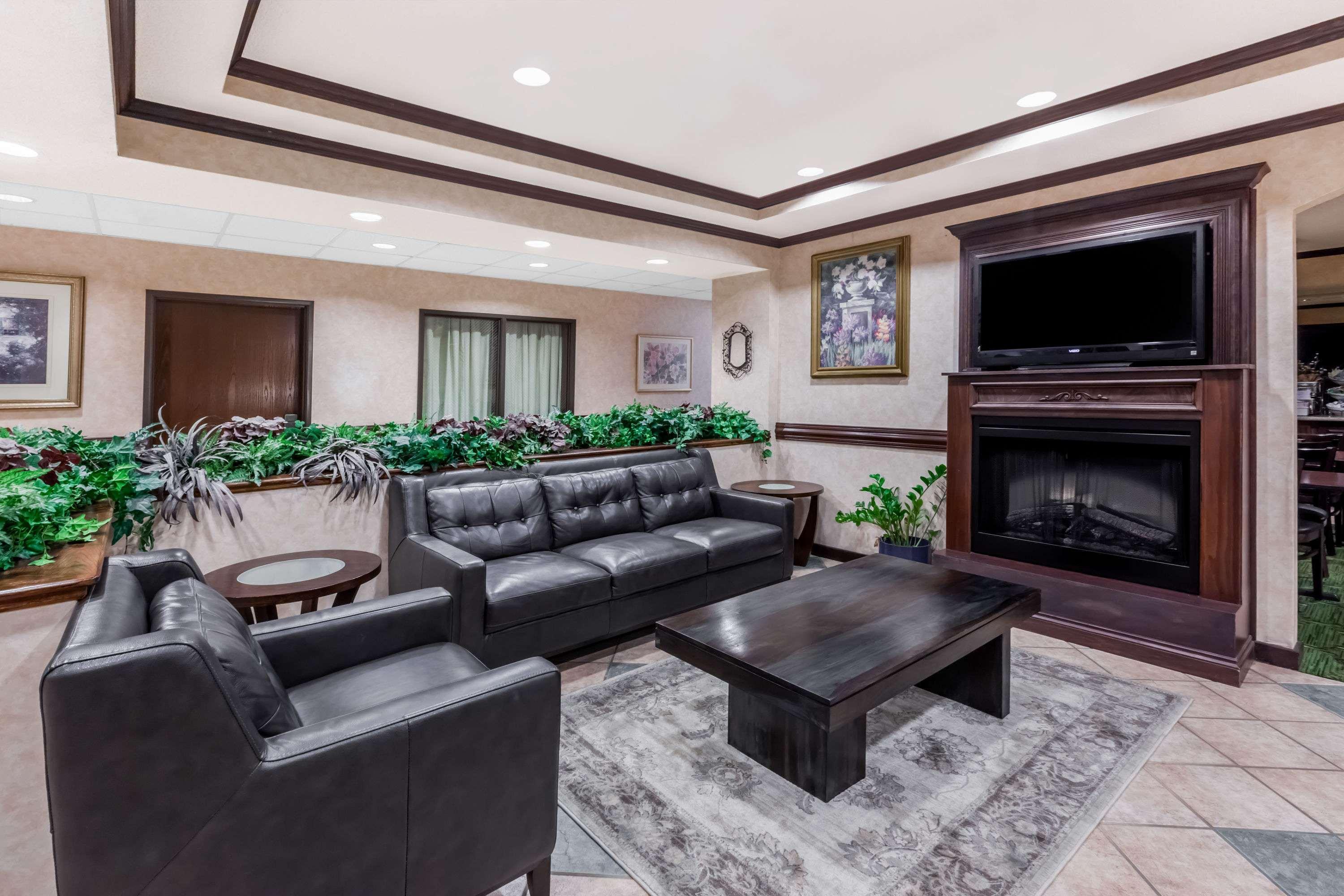 Spark By Hilton Walker Grand Rapids North Екстериор снимка
