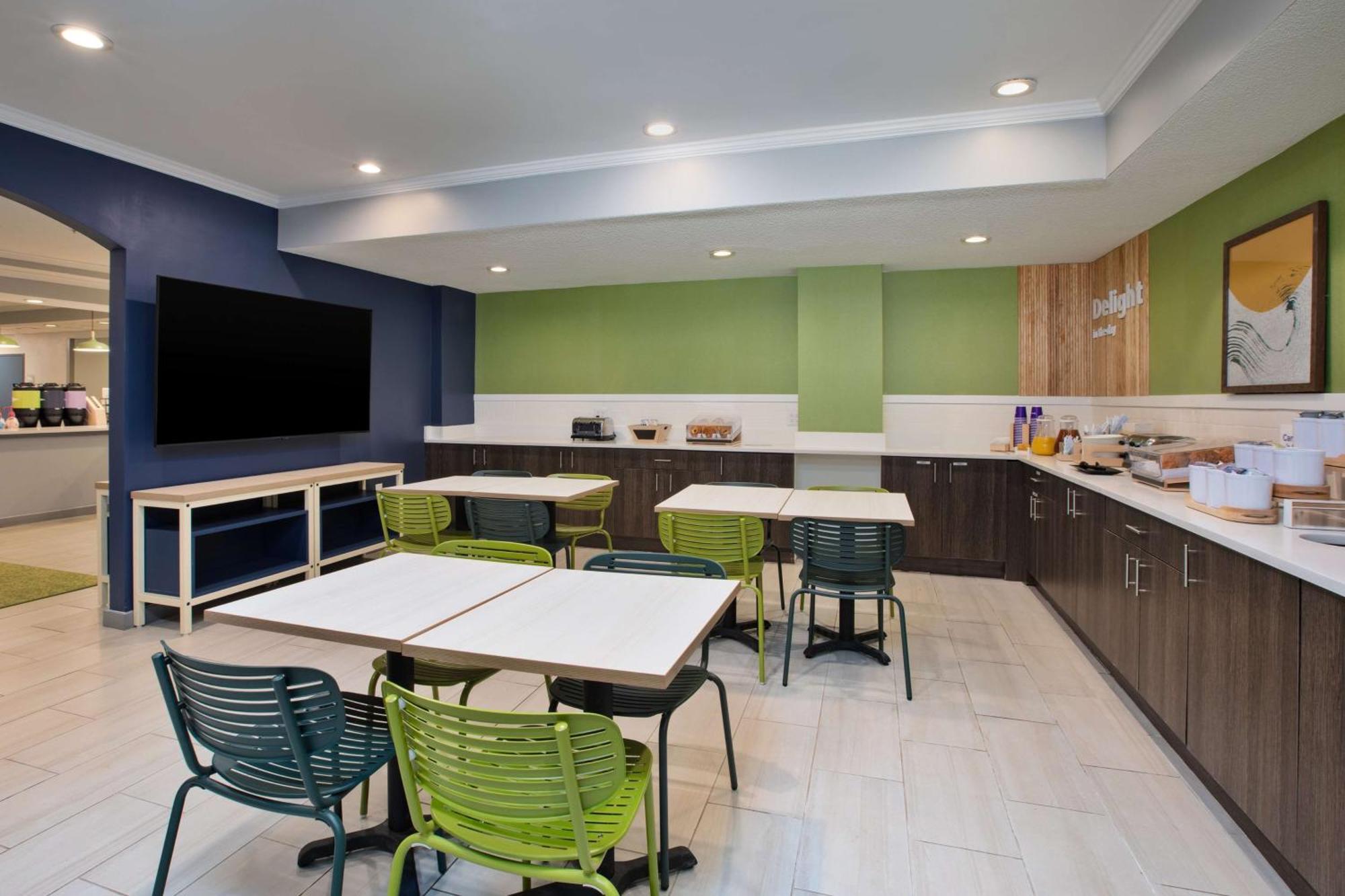 Spark By Hilton Walker Grand Rapids North Екстериор снимка