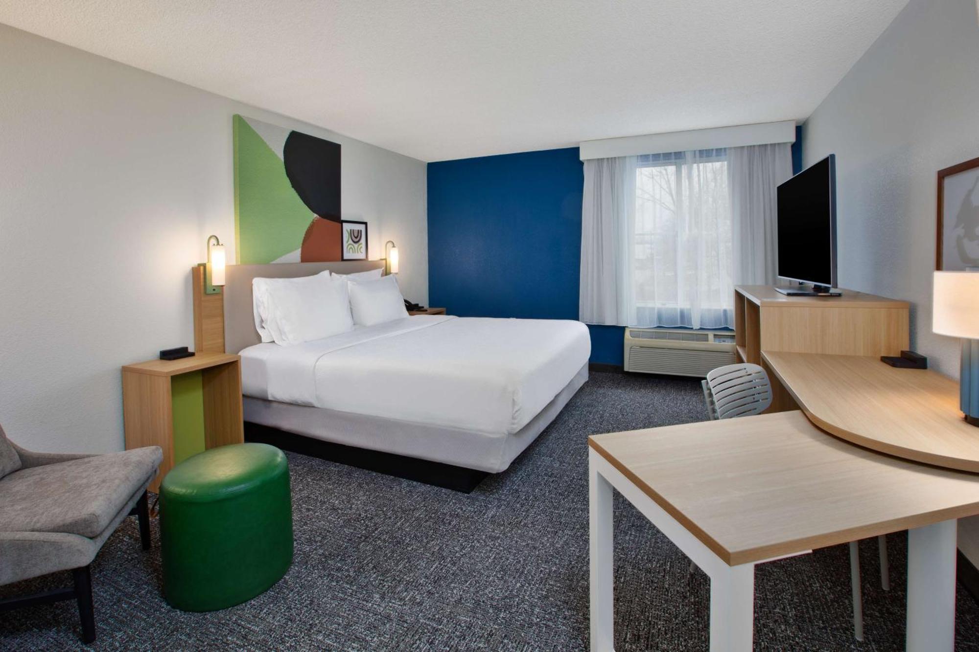 Spark By Hilton Walker Grand Rapids North Екстериор снимка